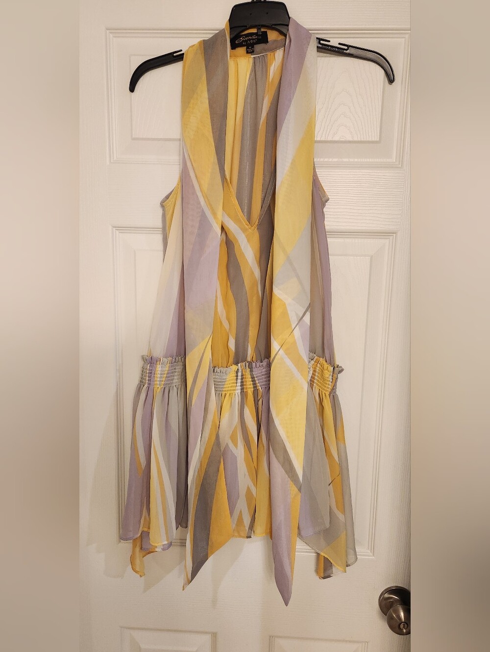 Unique Size MSleeveless Yellow & Purple Striped Blouse With Elastic Waist Skirt